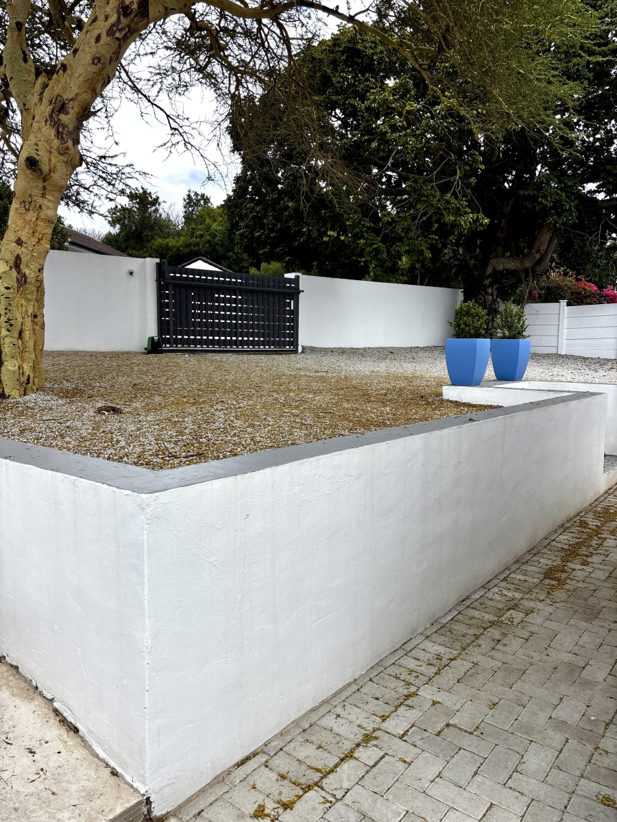 1 Bedroom Property for Sale in Plettenberg Bay Central Western Cape